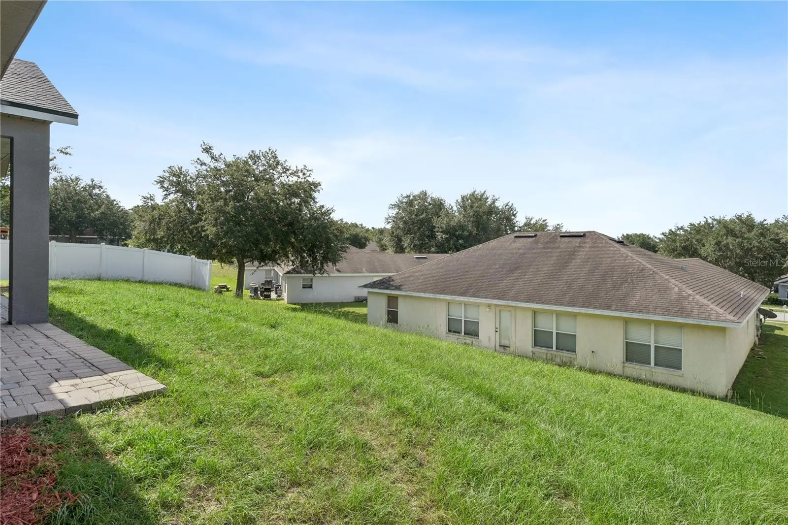 1727 Southern Oak Loop, FL