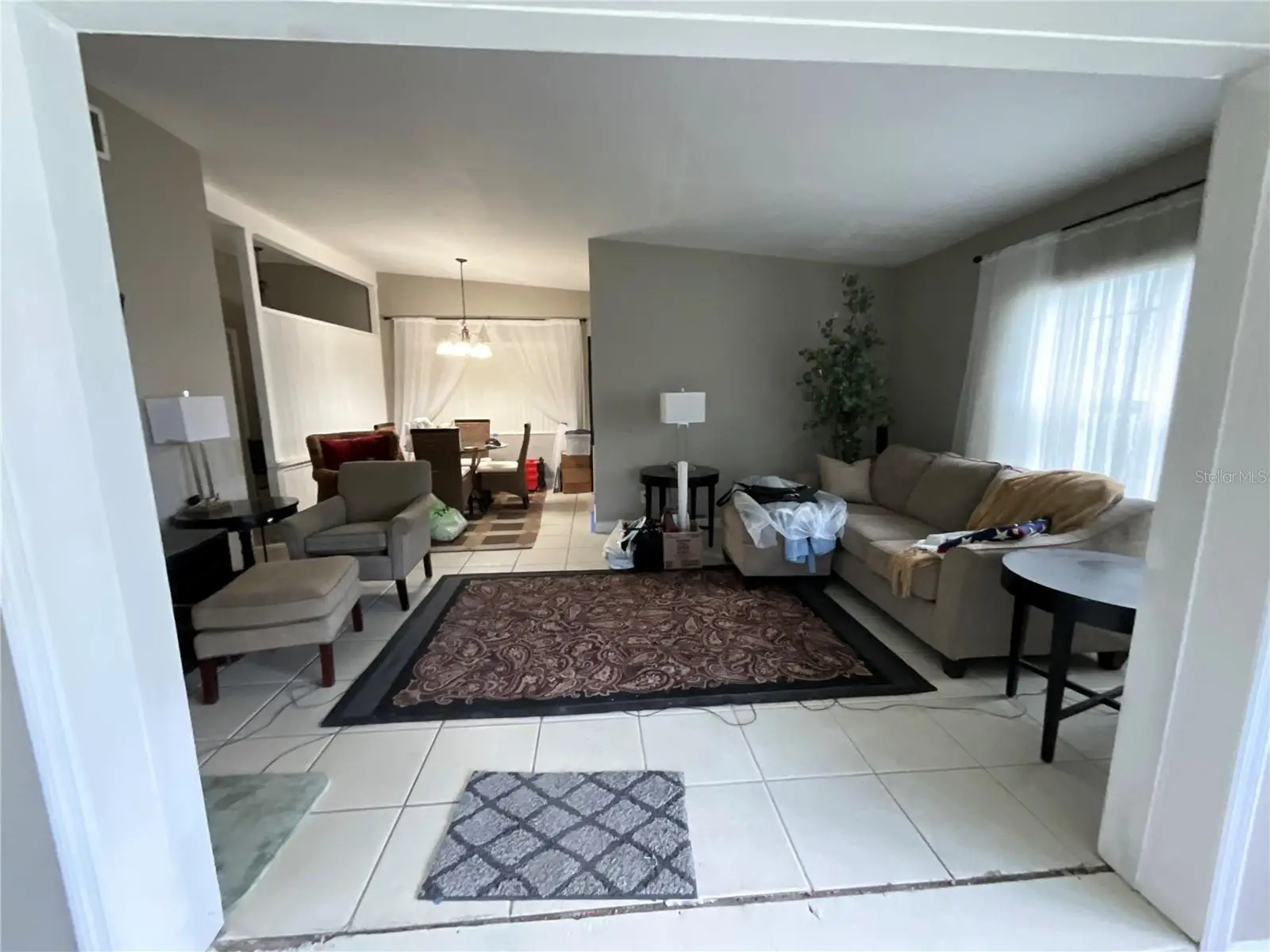 2423 Savoy Drive, FL