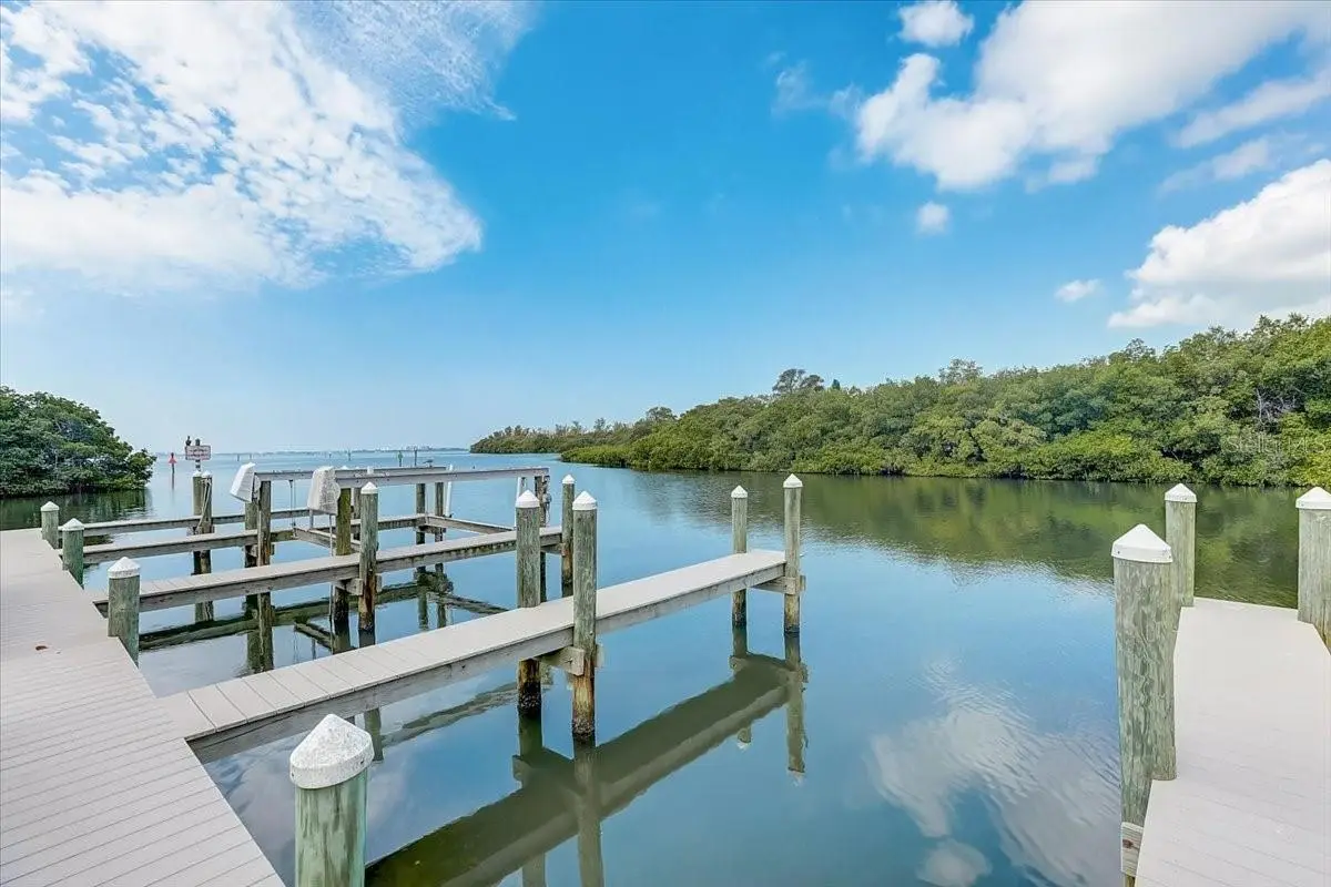 2424 Bay Drive, FL