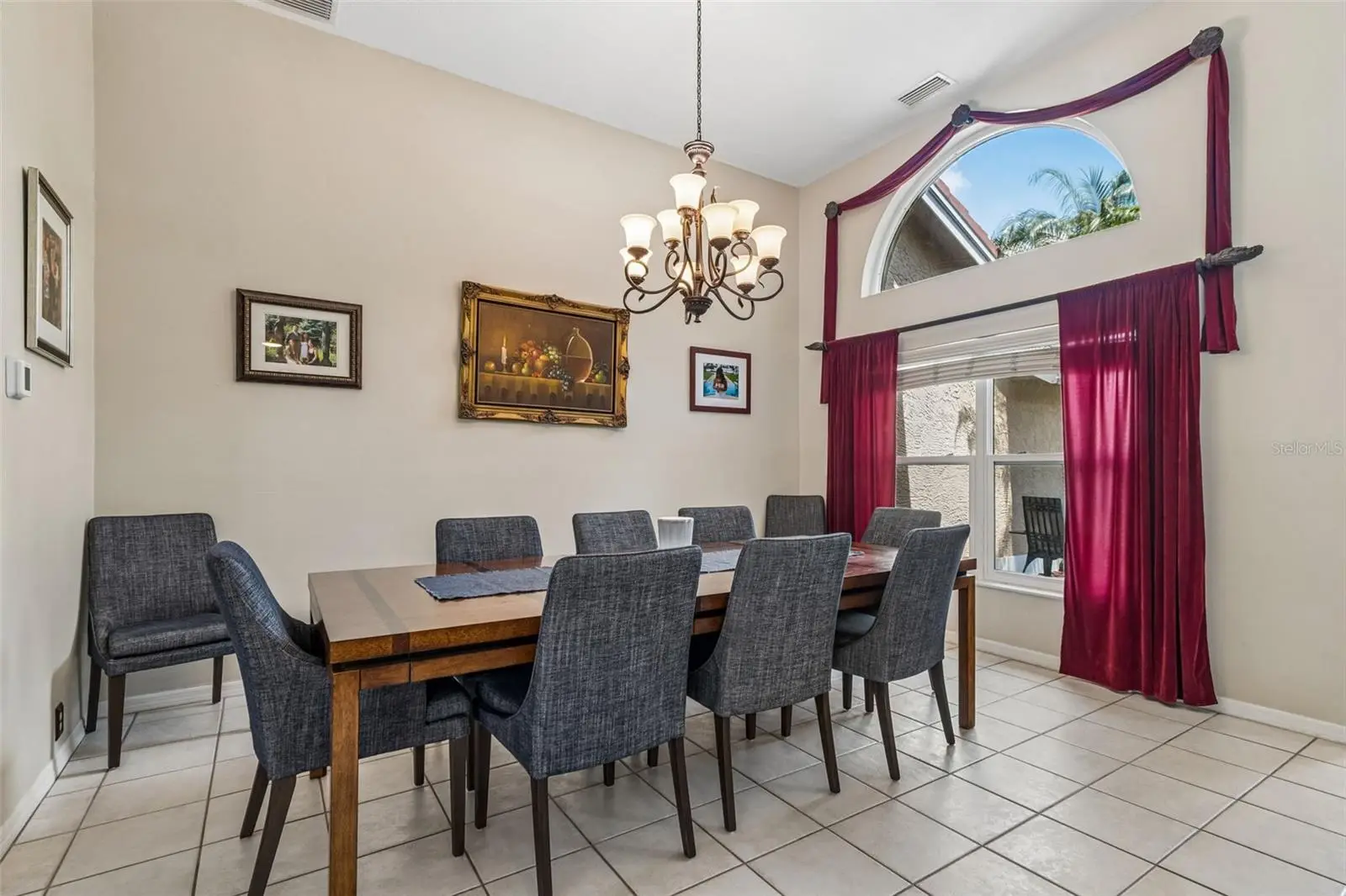 2937 Hillcreek Circle, FL
