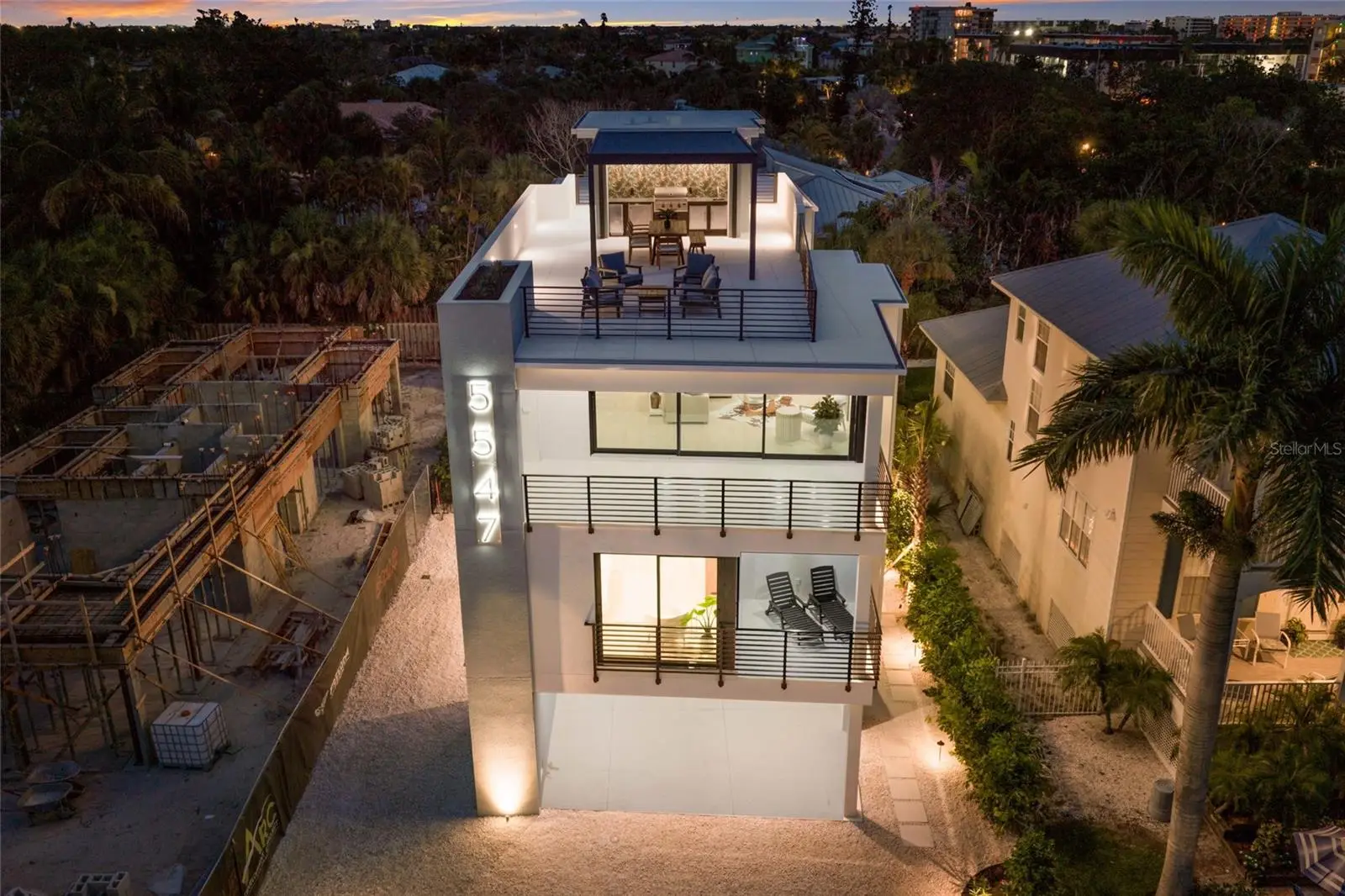 5547 Avenida Del Mare, FL