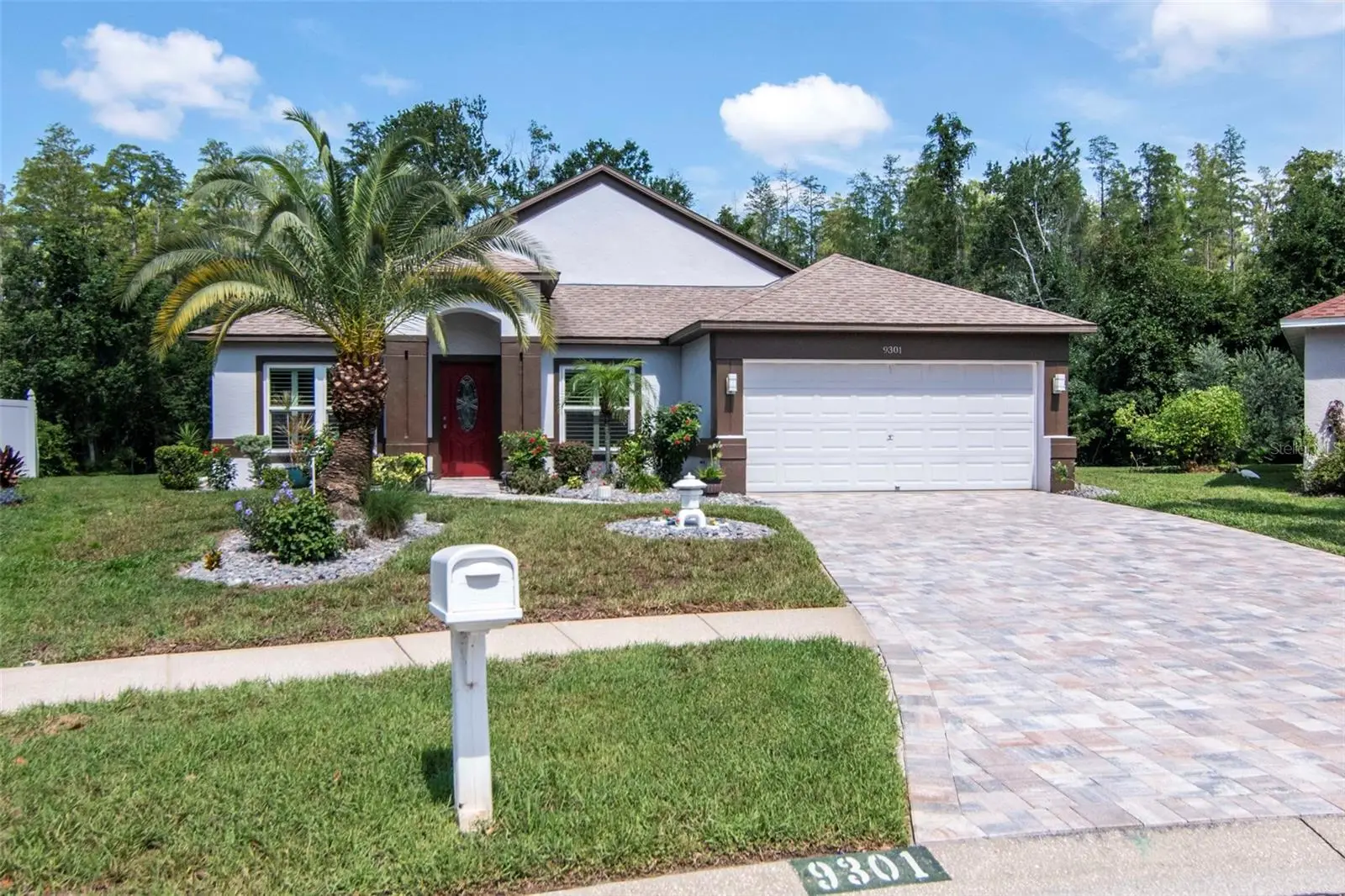 9301 Brookhurst Court, FL
