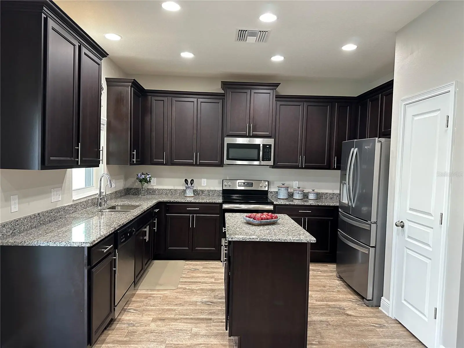 3313 Walnut Street, FL