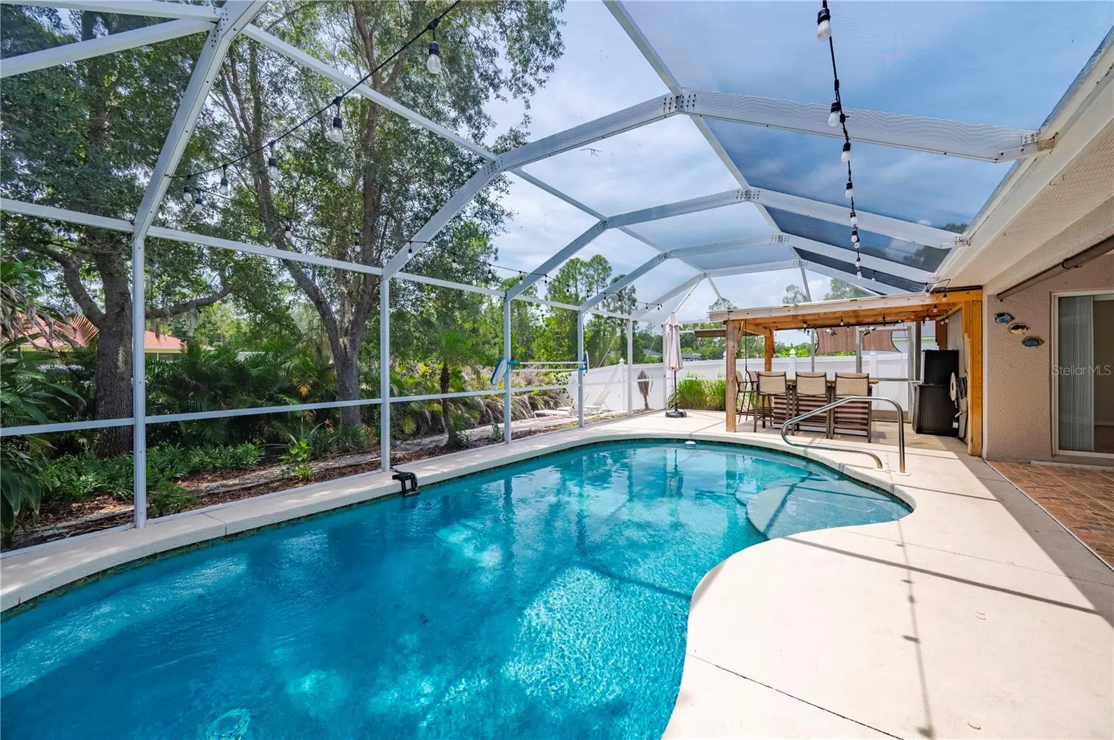 5615 Mojave Avenue, FL