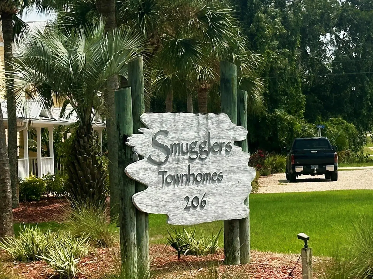 206 Tenth Street, FL