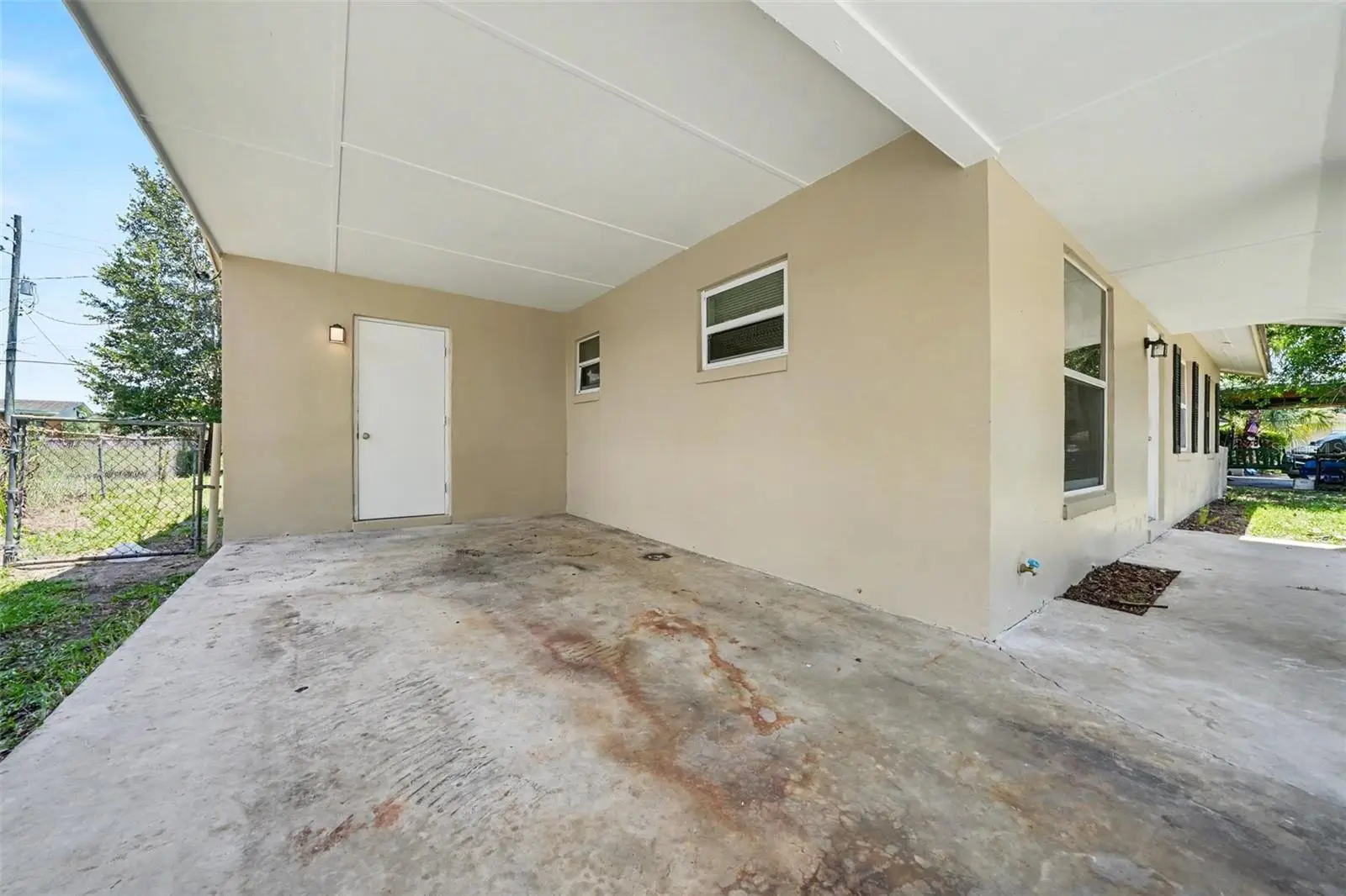 1895 Ivey Lane, FL