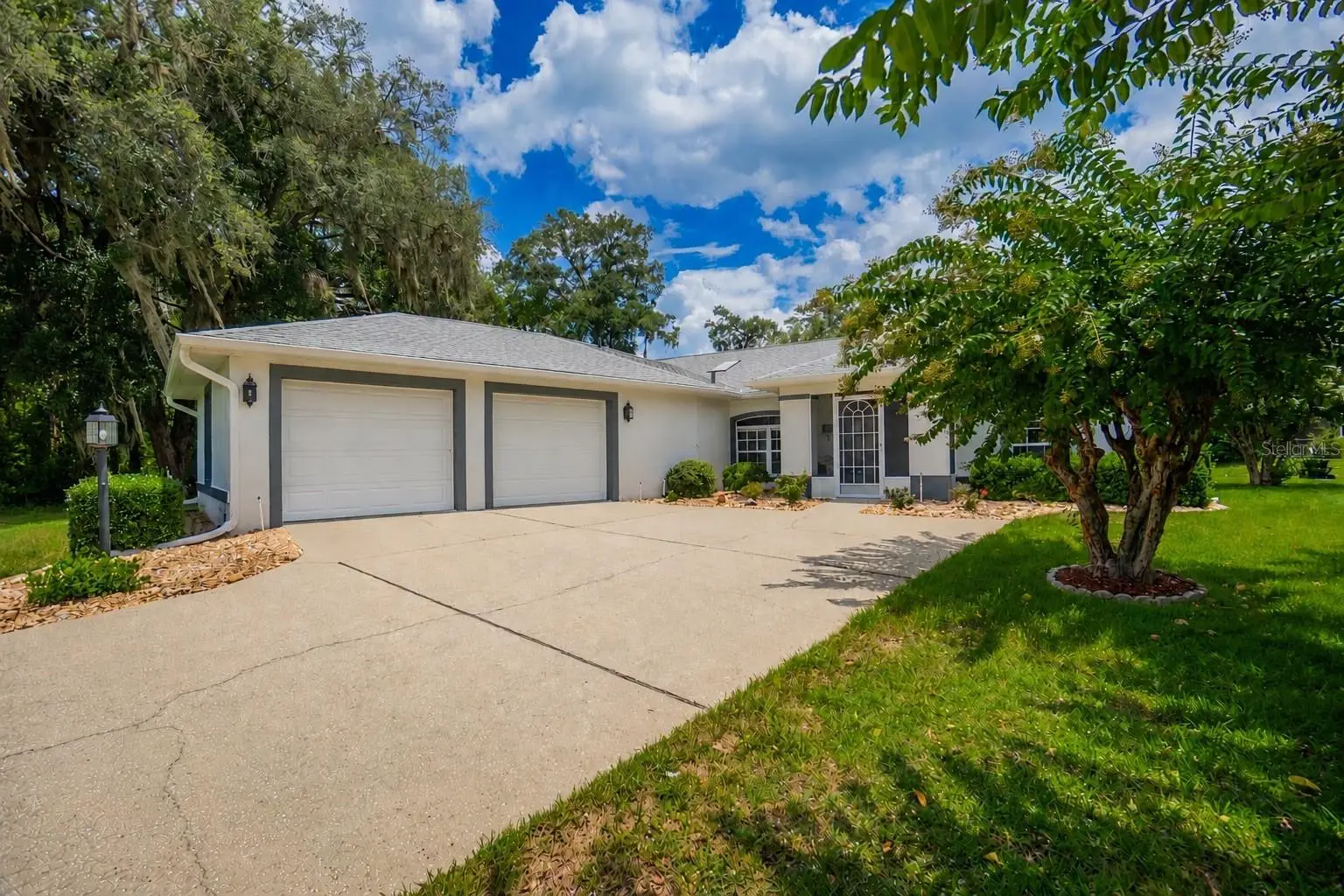 3048 Balmoral Court, FL