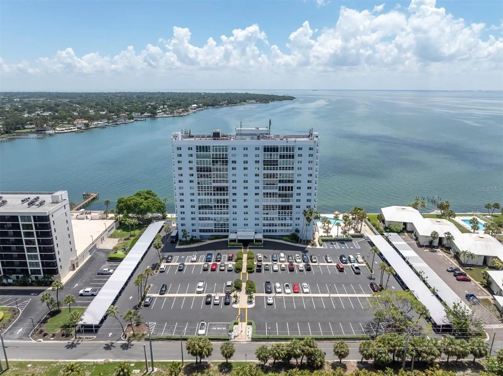 7200 Sunshine Skyway Ln S, FL