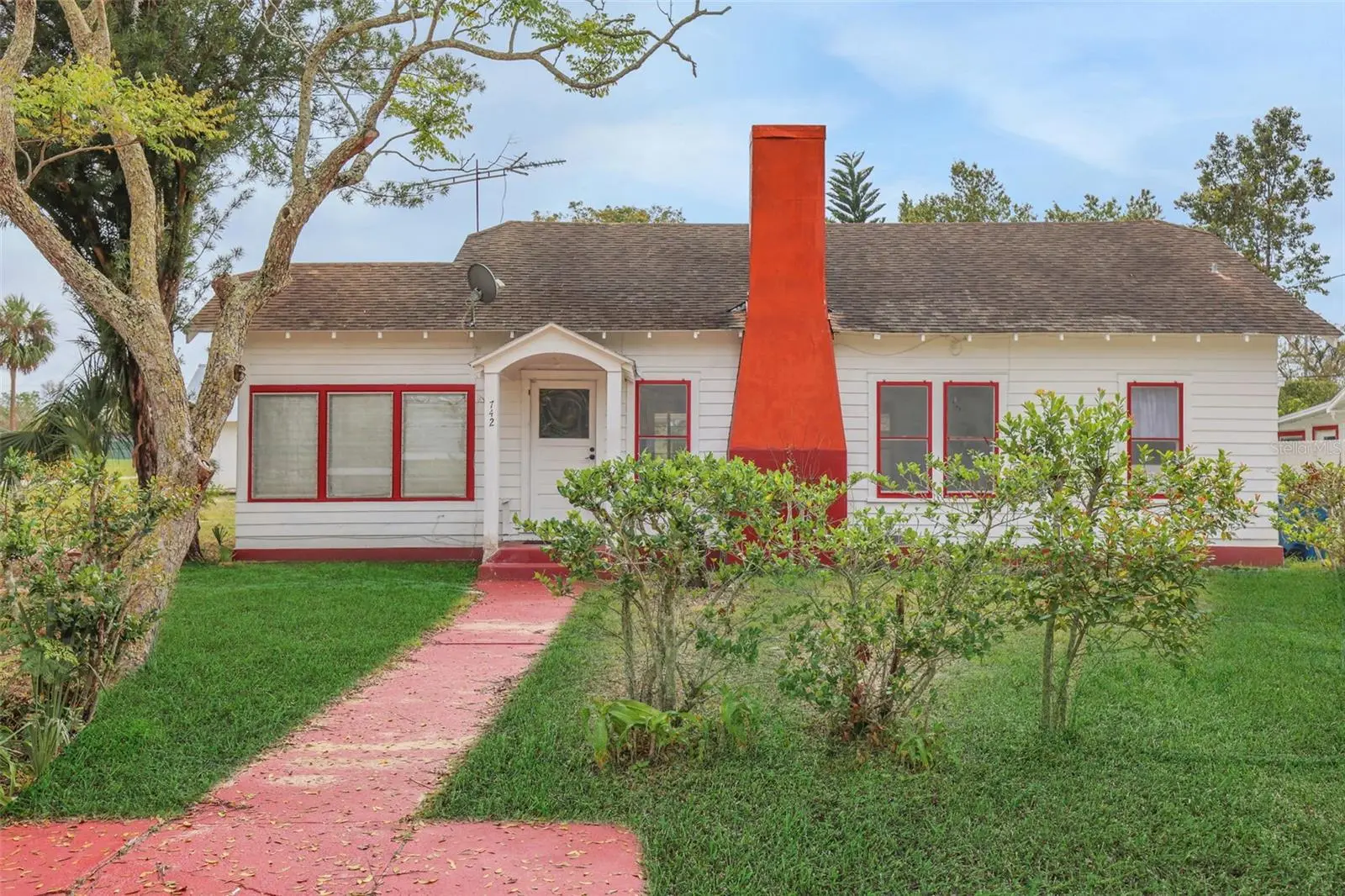 742 Hibiscus Avenue, FL