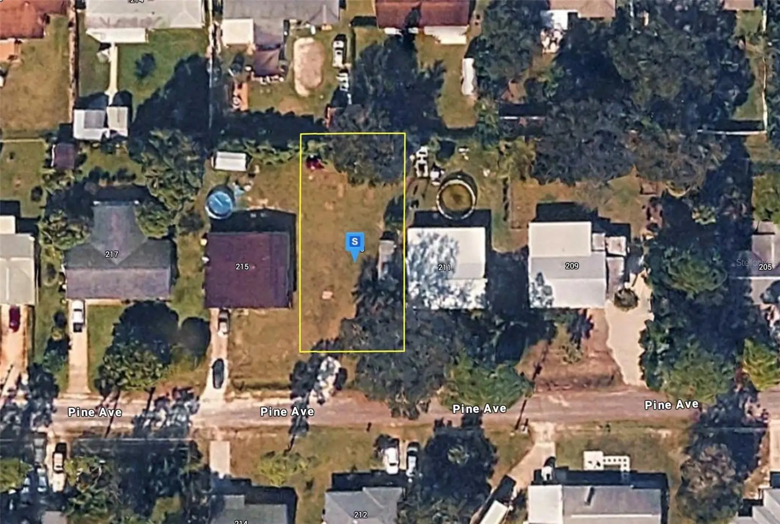 213 Pine Avenue, FL