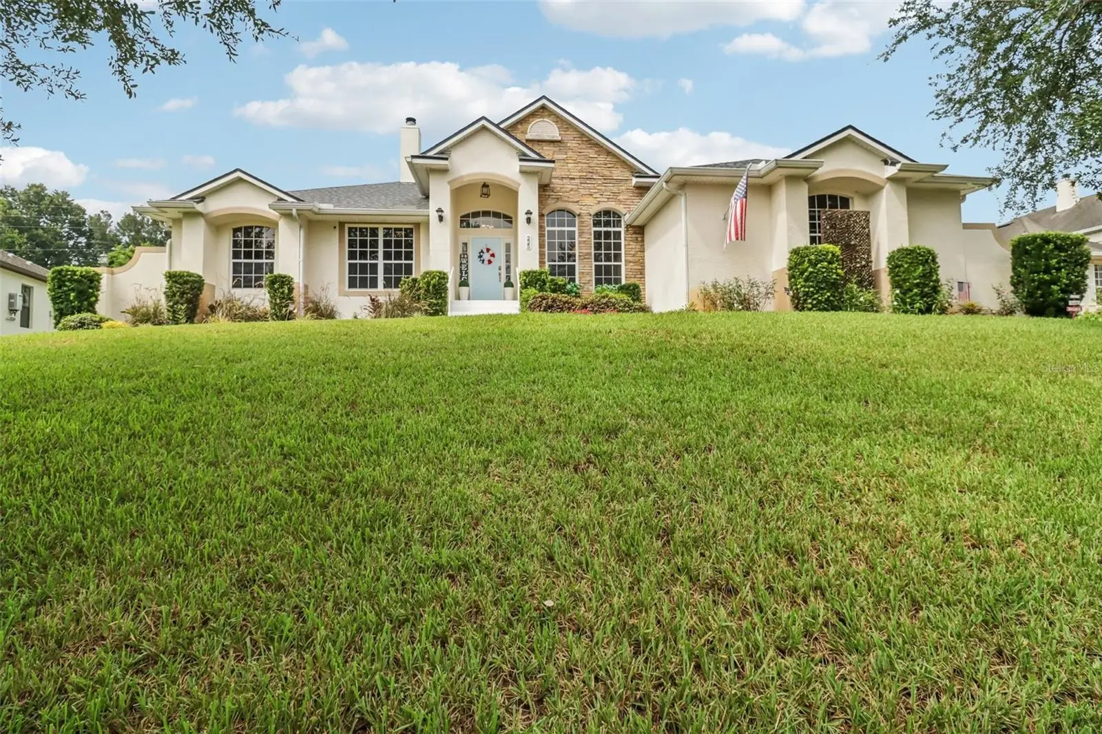 225 Glen Abbey Lane, FL