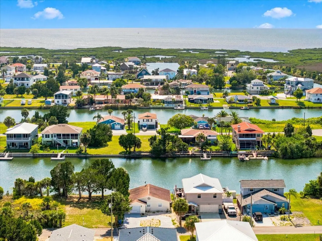 3385 Holly Springs Drive, FL