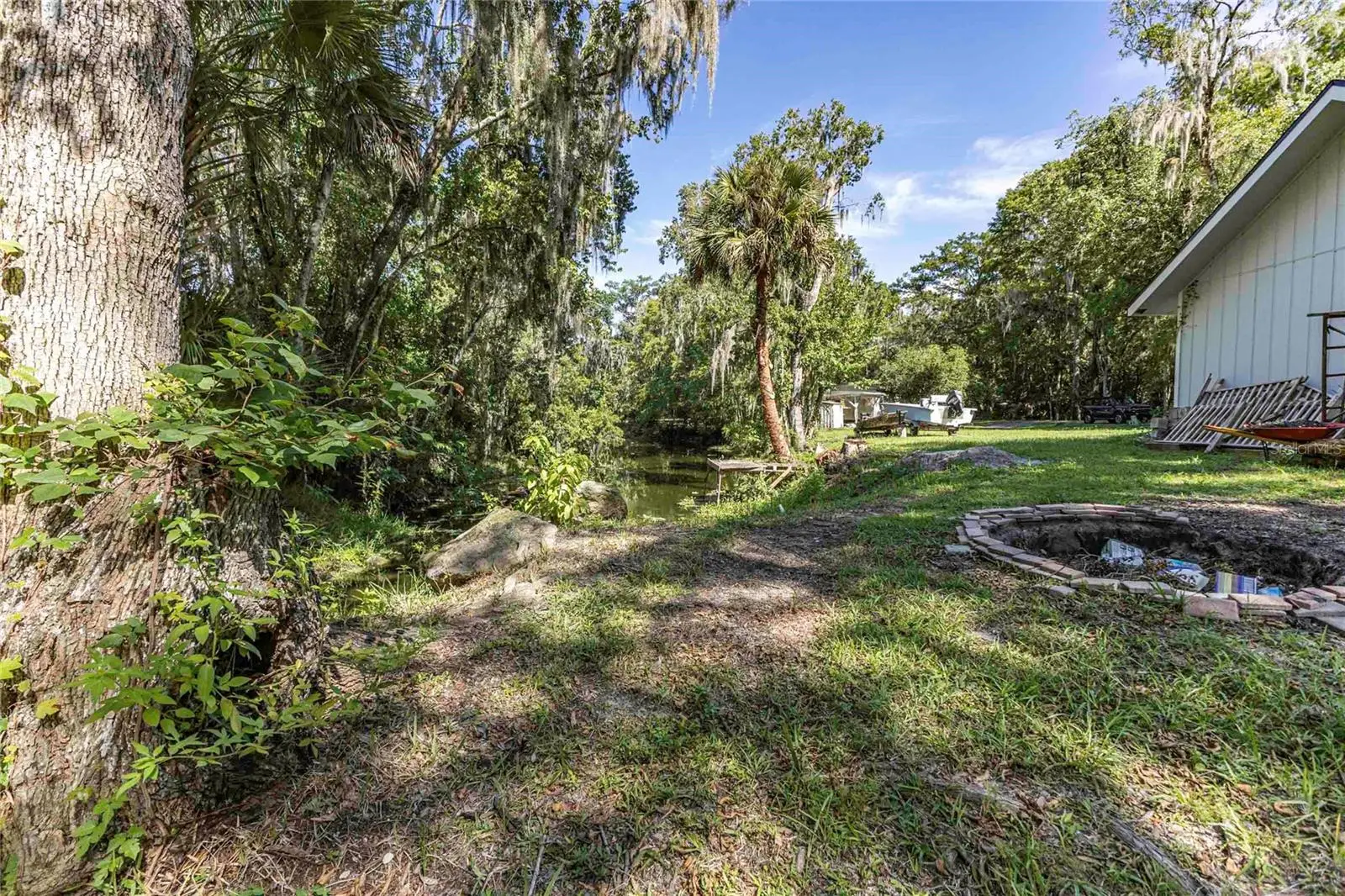 2886 C 470, FL