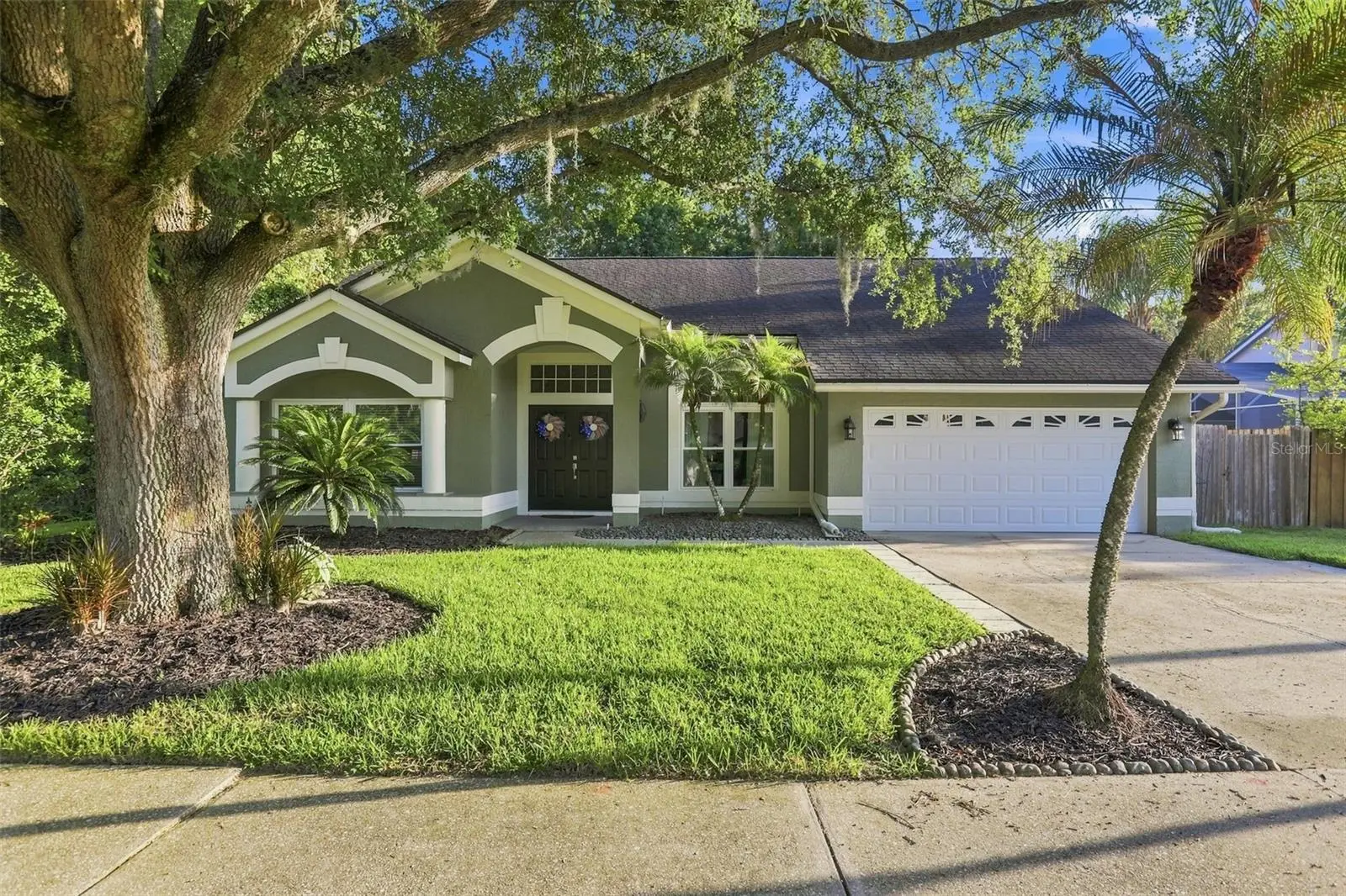 2200 Ekana Drive, FL