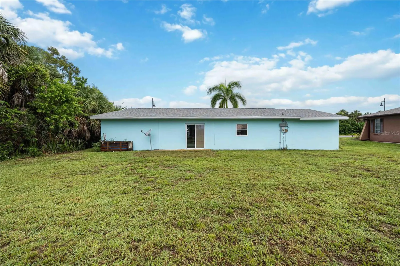 19367 Edgewater Drive, FL