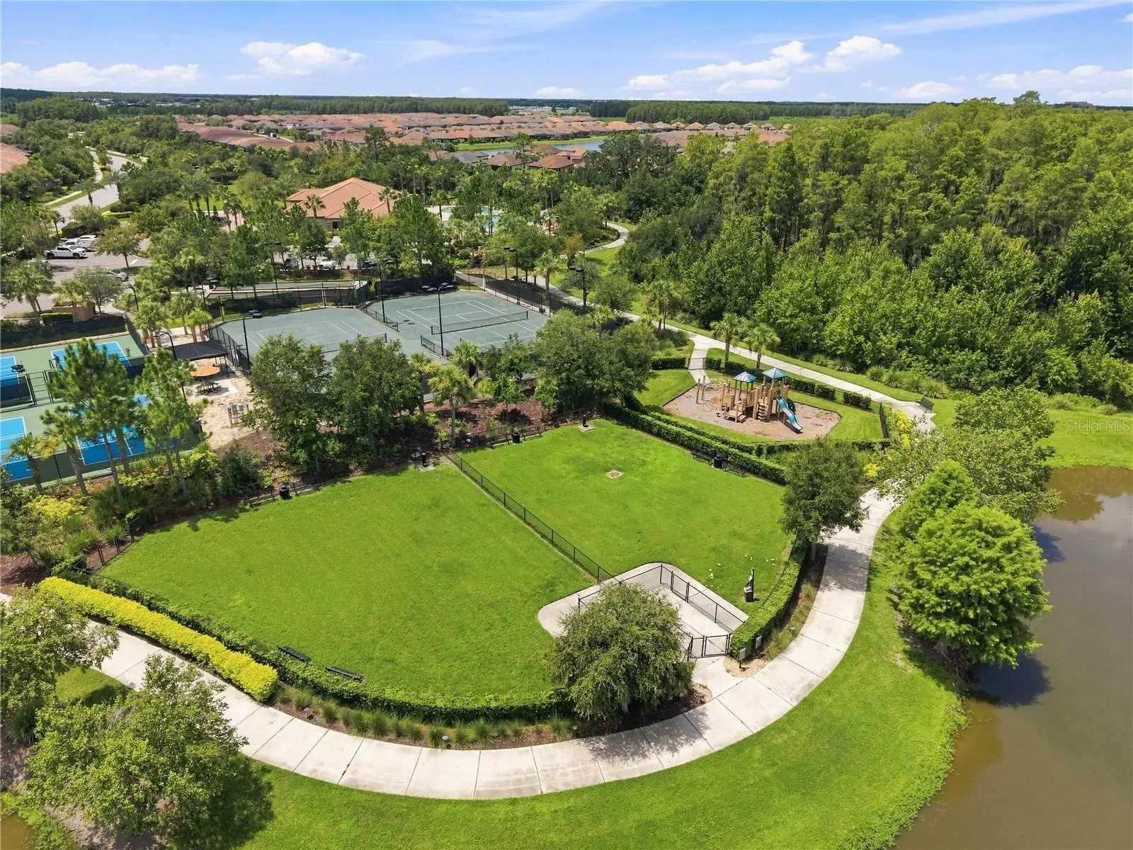 11301 Juglans Drive, FL