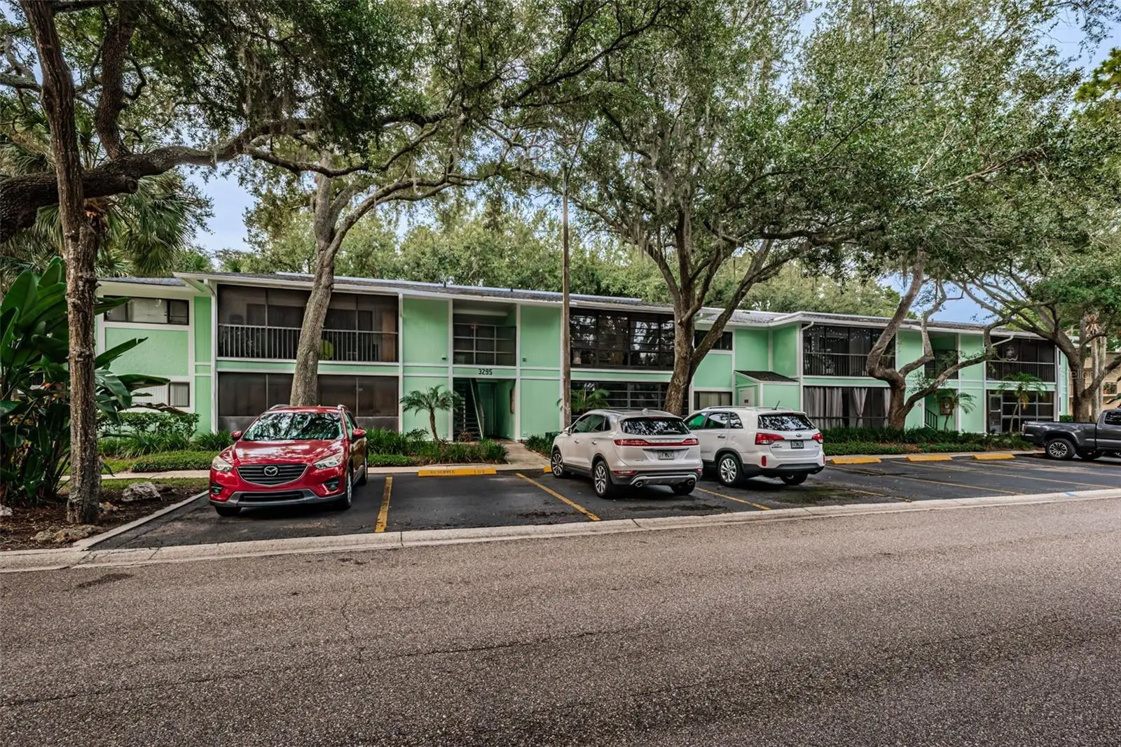 3295 Fox Chase Circle, FL