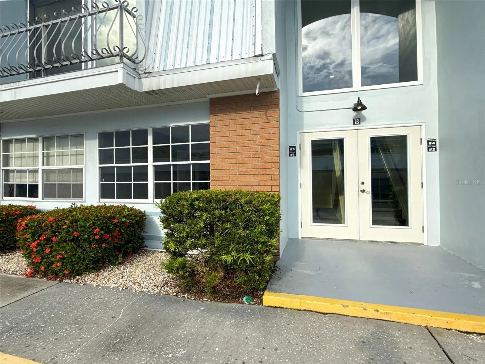 22333 Edgewater Drive, FL