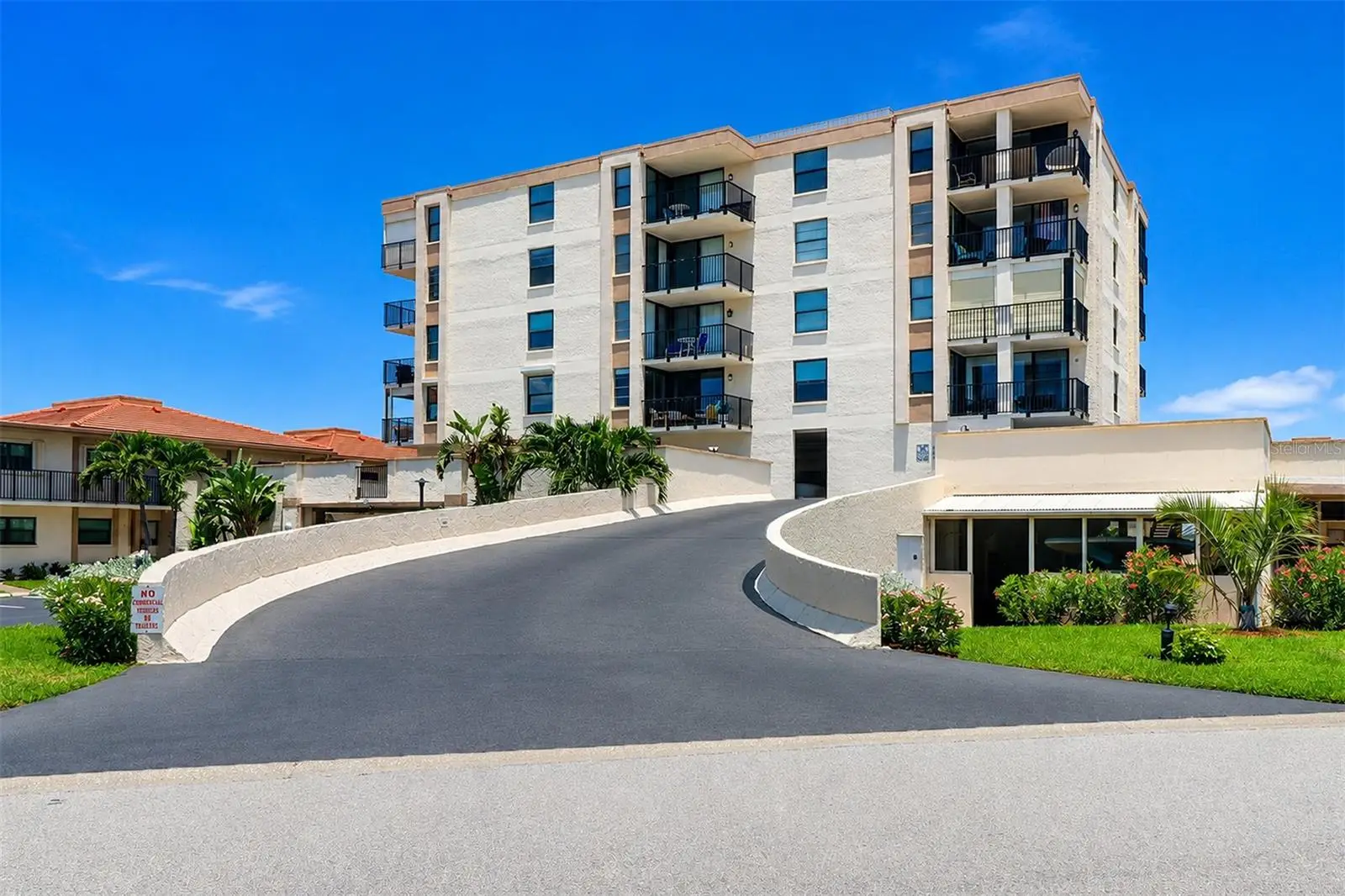 6145 Sun Boulevard, FL
