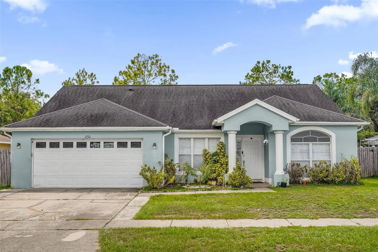 230 Lytton Circle, FL