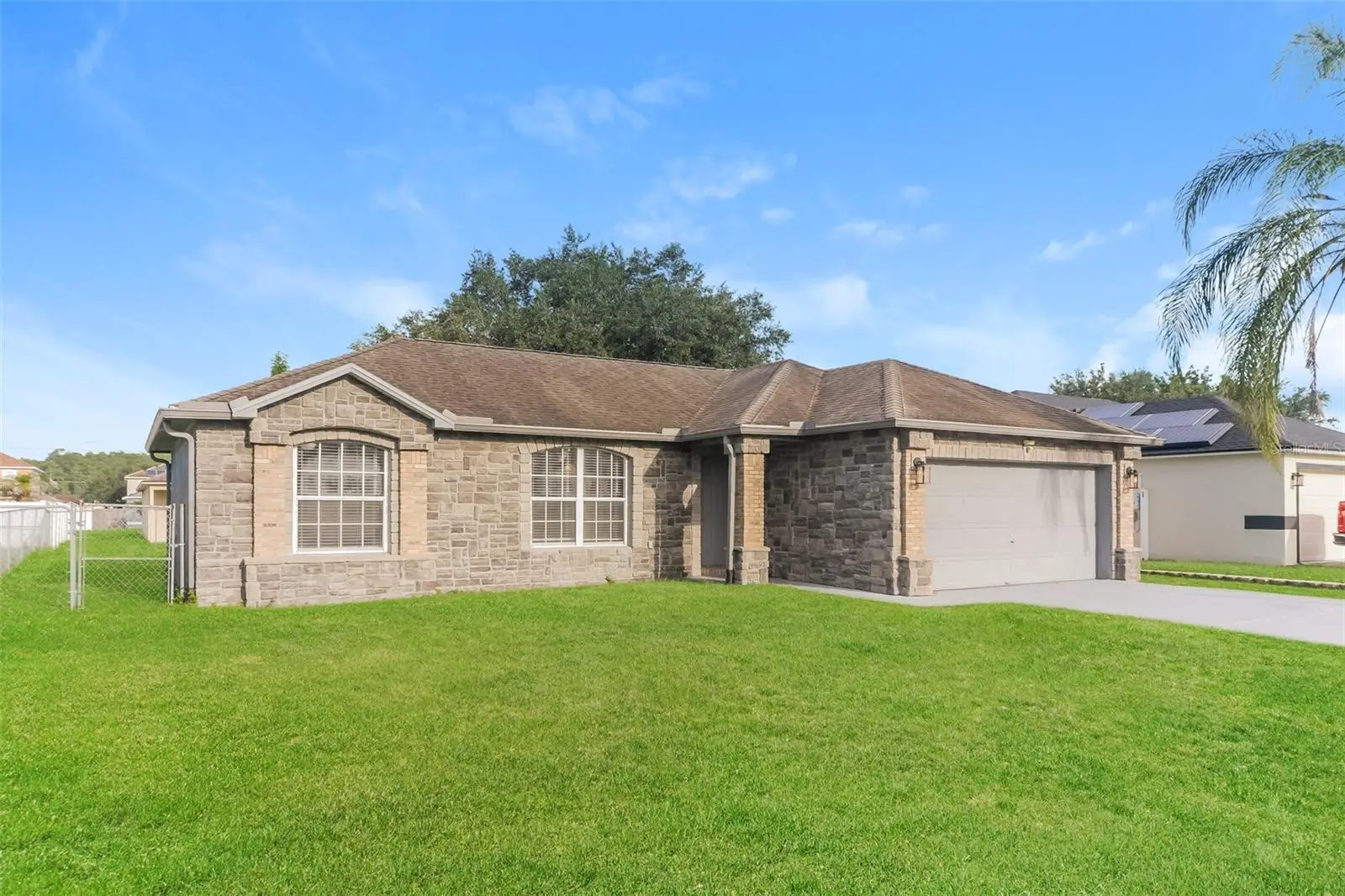 611 Basingstoke Court, FL