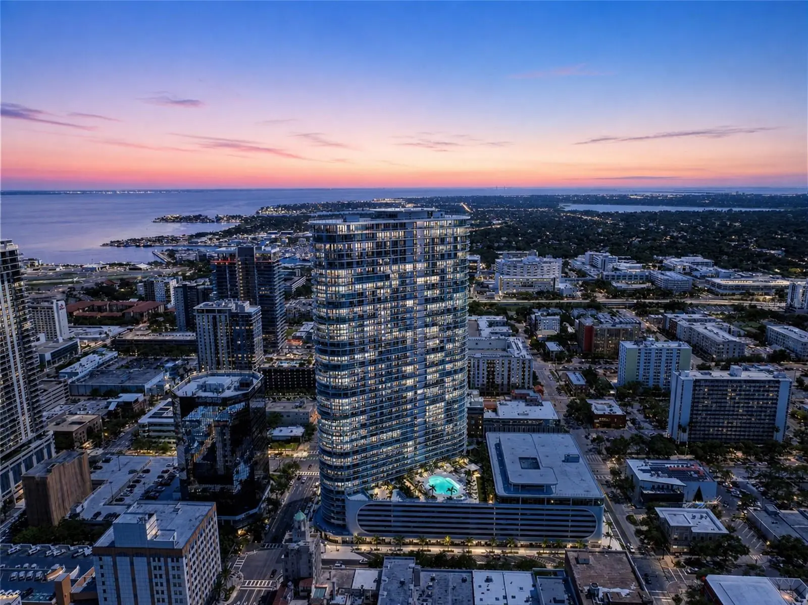 400 Central Avenue, FL
