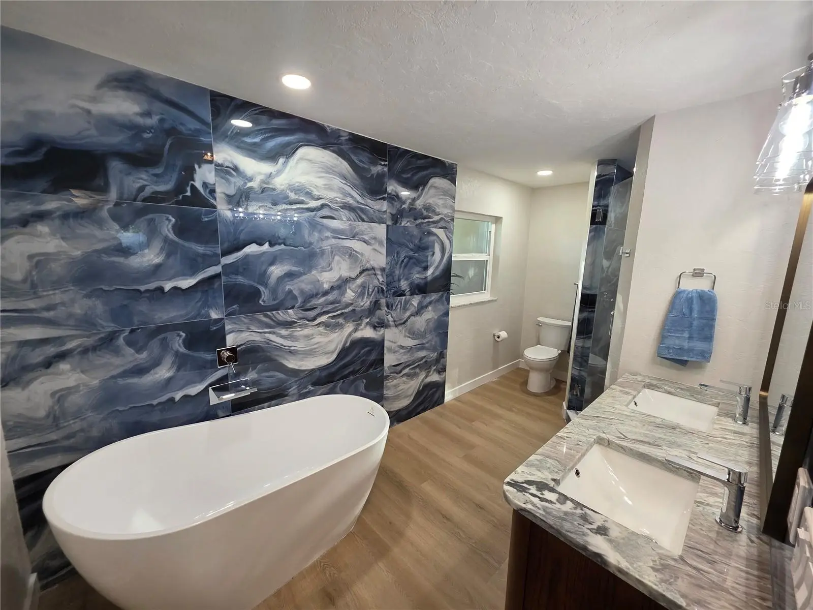 63 Oakwood Drive, FL