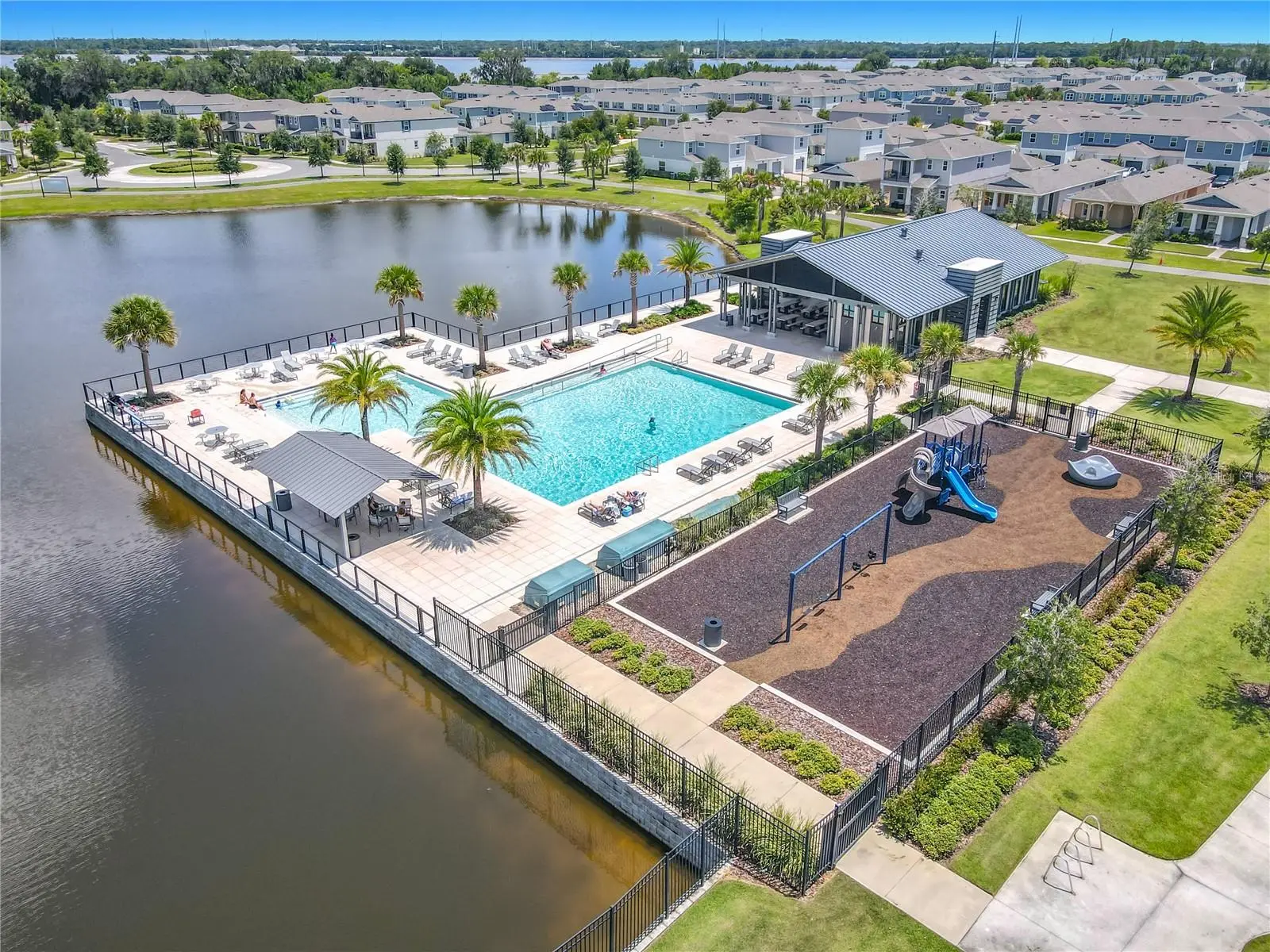 720 Treehouse Loop, FL