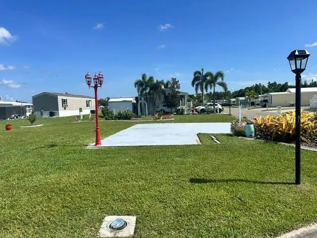 267 Dolphin Pkwy, FL