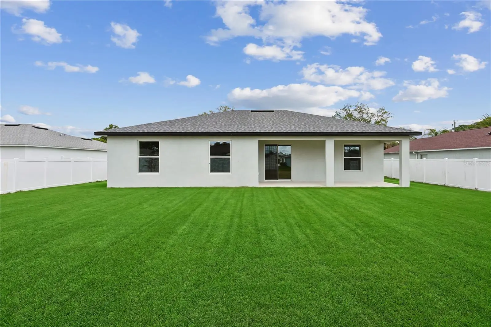 67 President Lane, FL