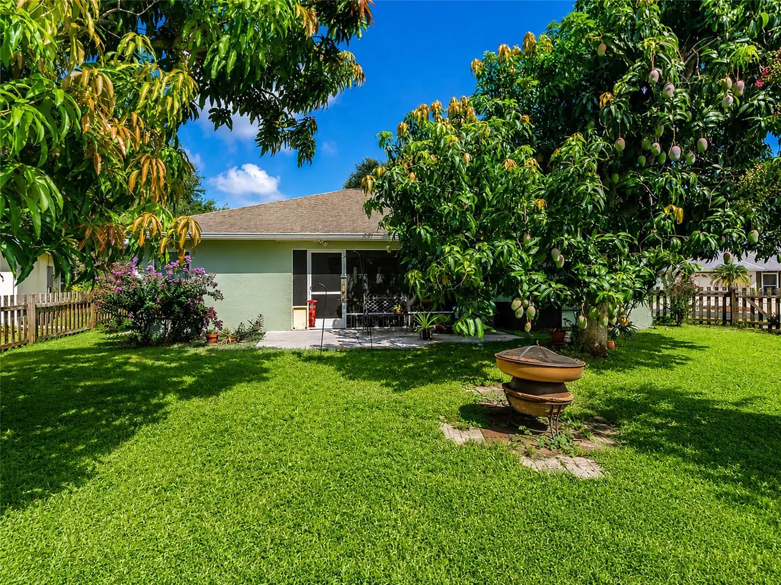2405 Icecapade Drive, FL