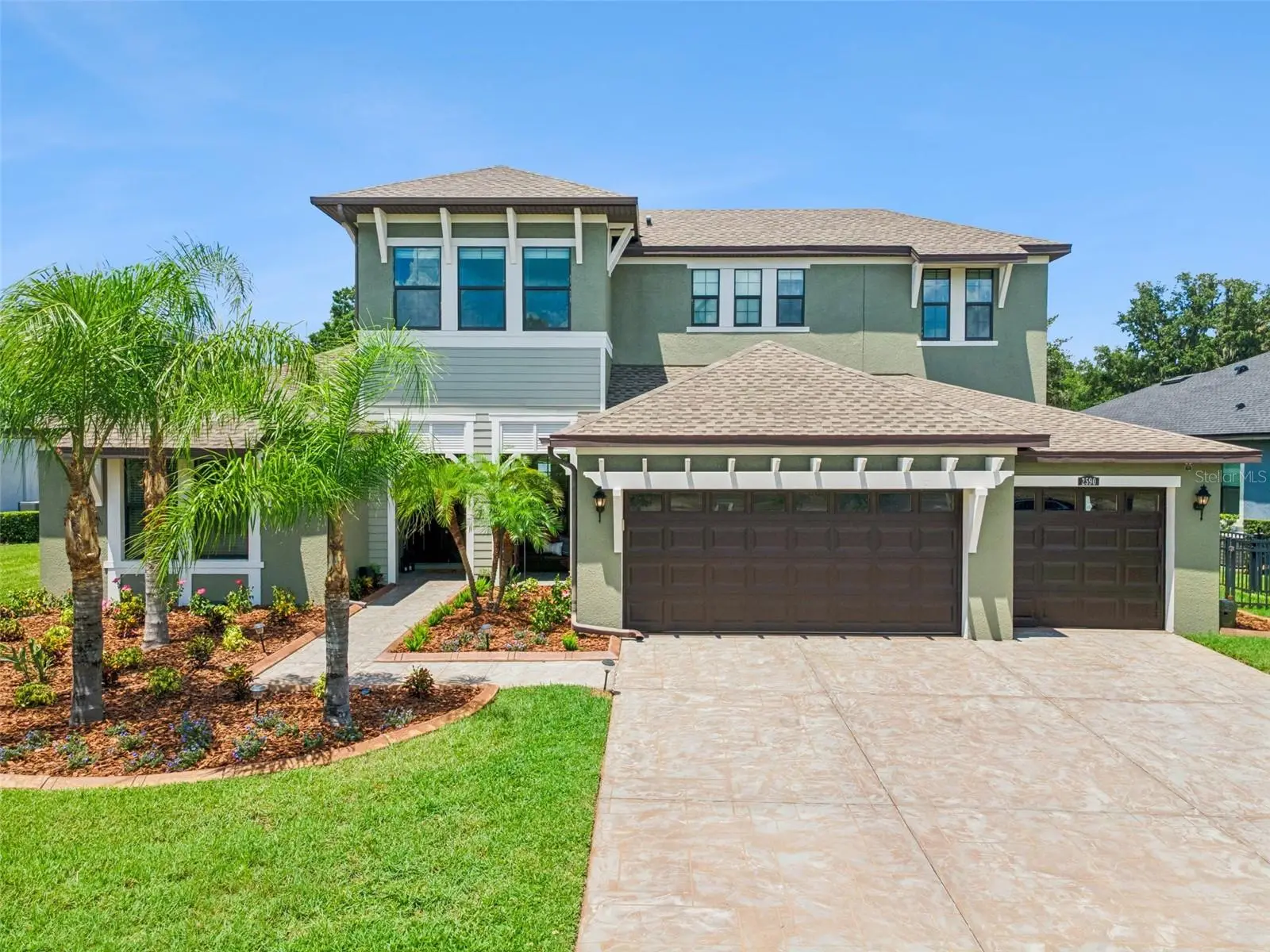2590 Lake Manor Drive, FL
