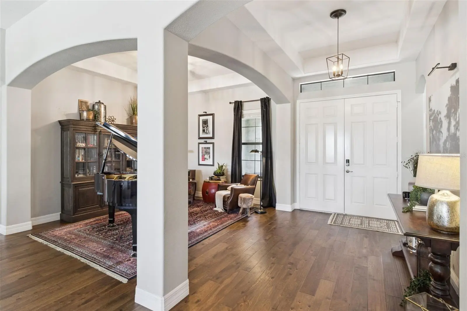 2590 Lake Manor Drive, FL