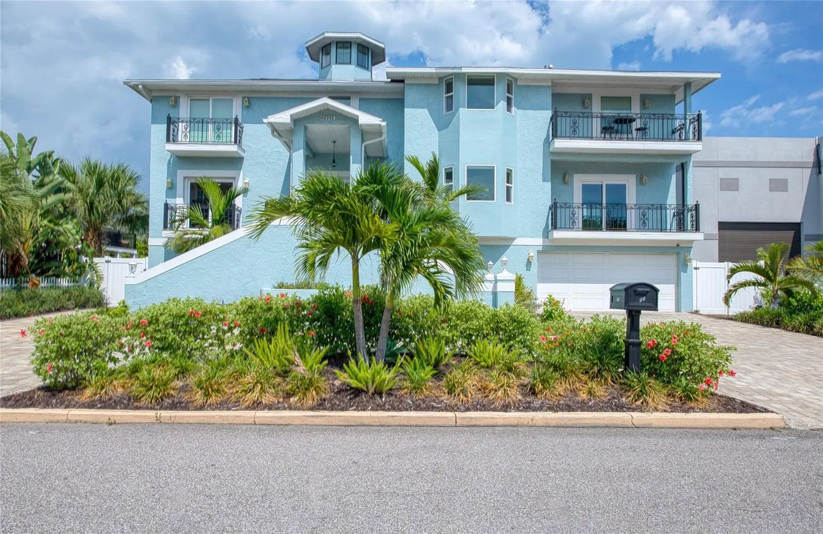 289 8th Avenue, FL