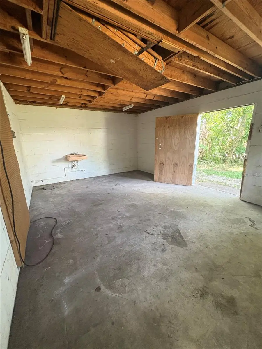 434 Avenue D, FL