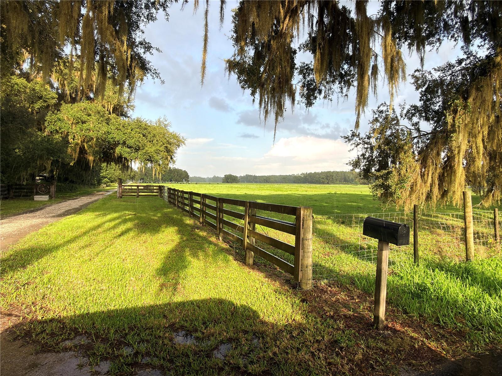 Cr 755, FL