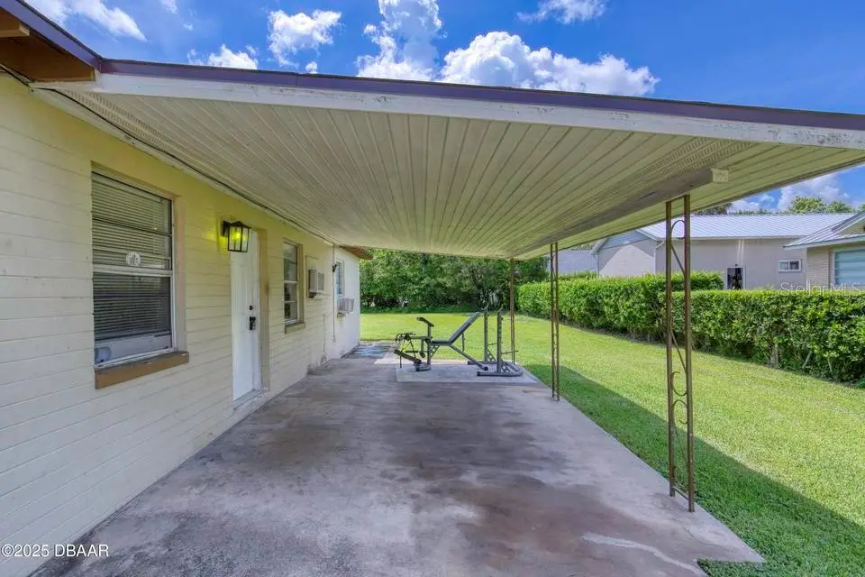 815 8th Street, FL