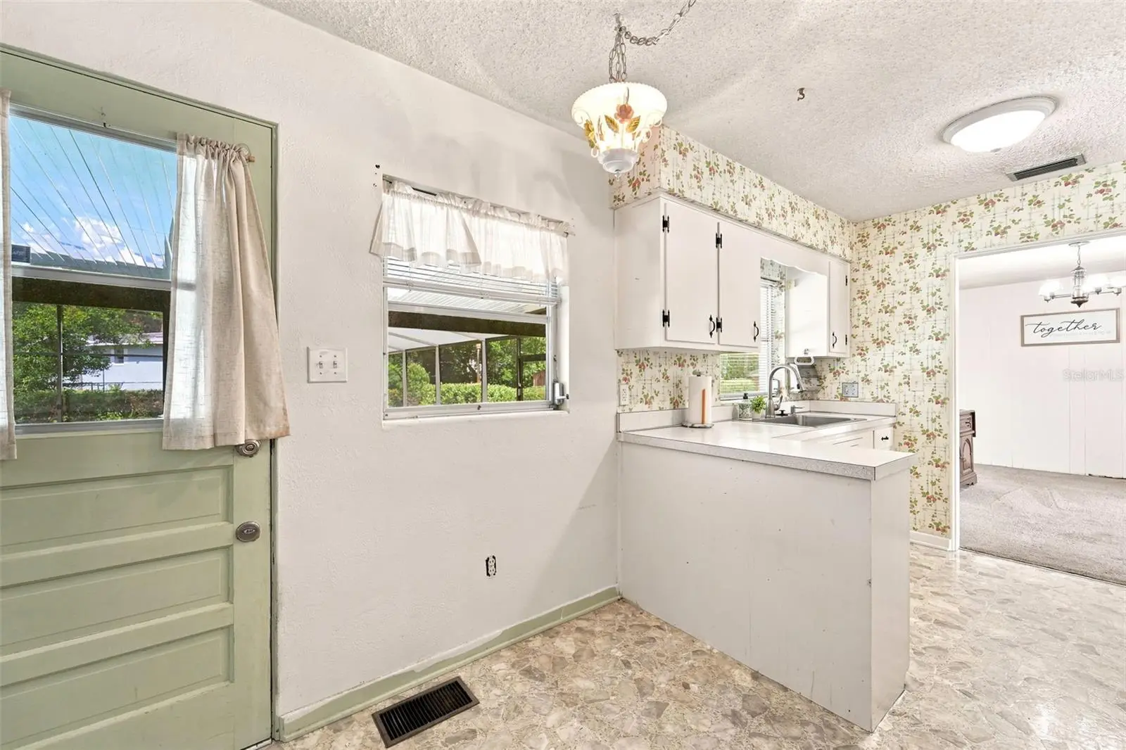 790 Boundary Avenue, FL