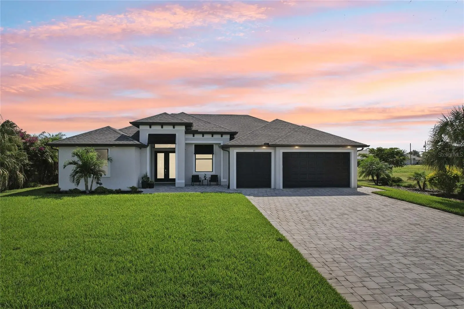 35 Medalist Court, FL