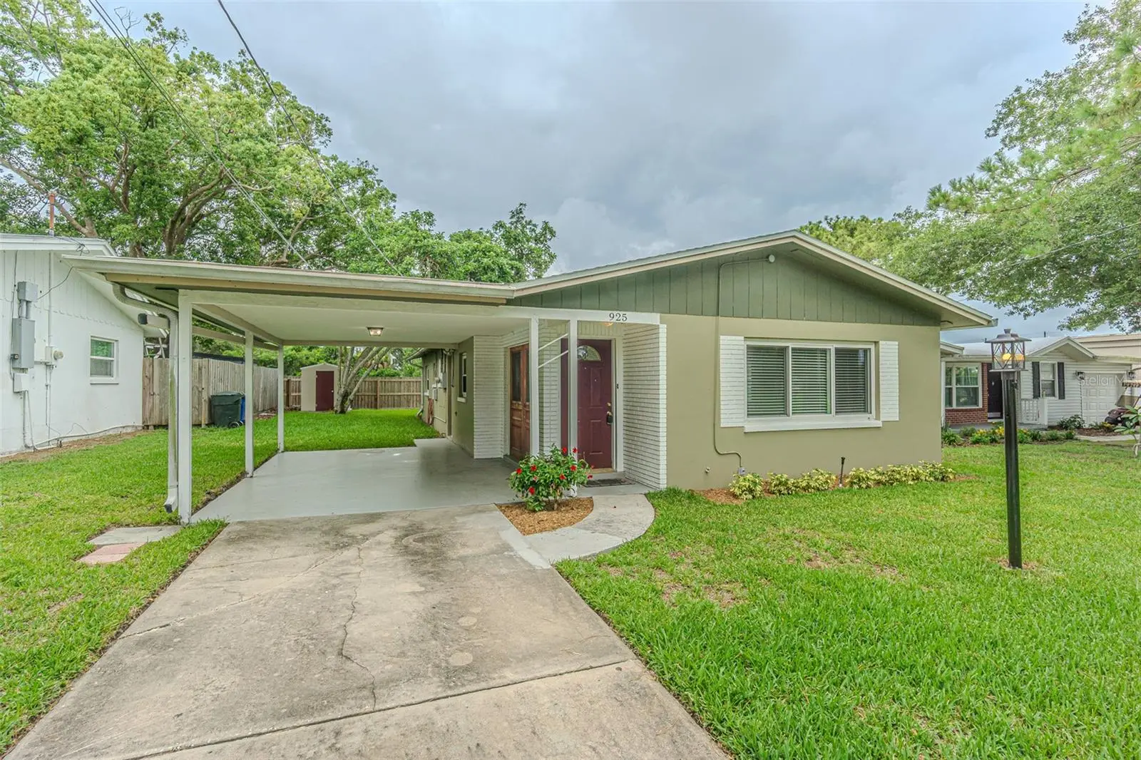 925 Cedarwood Avenue, FL