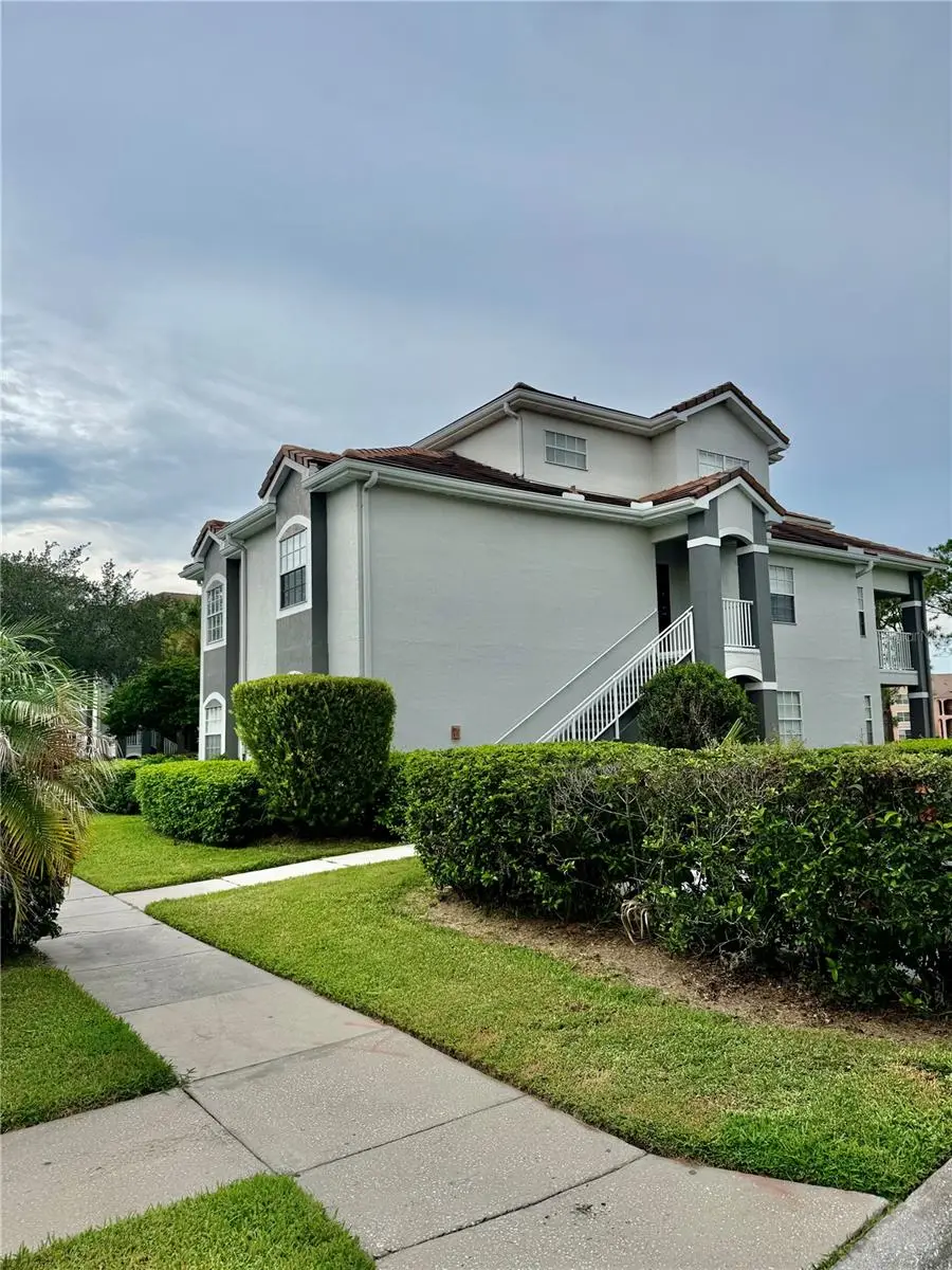 14049 Fairway Island Drive, FL