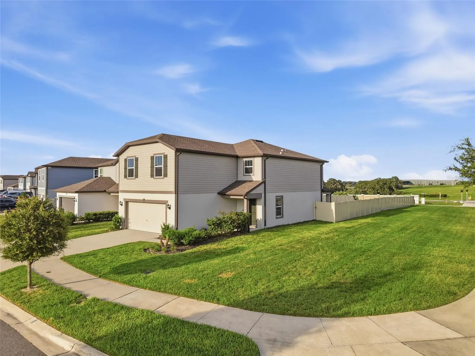 9018 Rally Spring Loop, FL