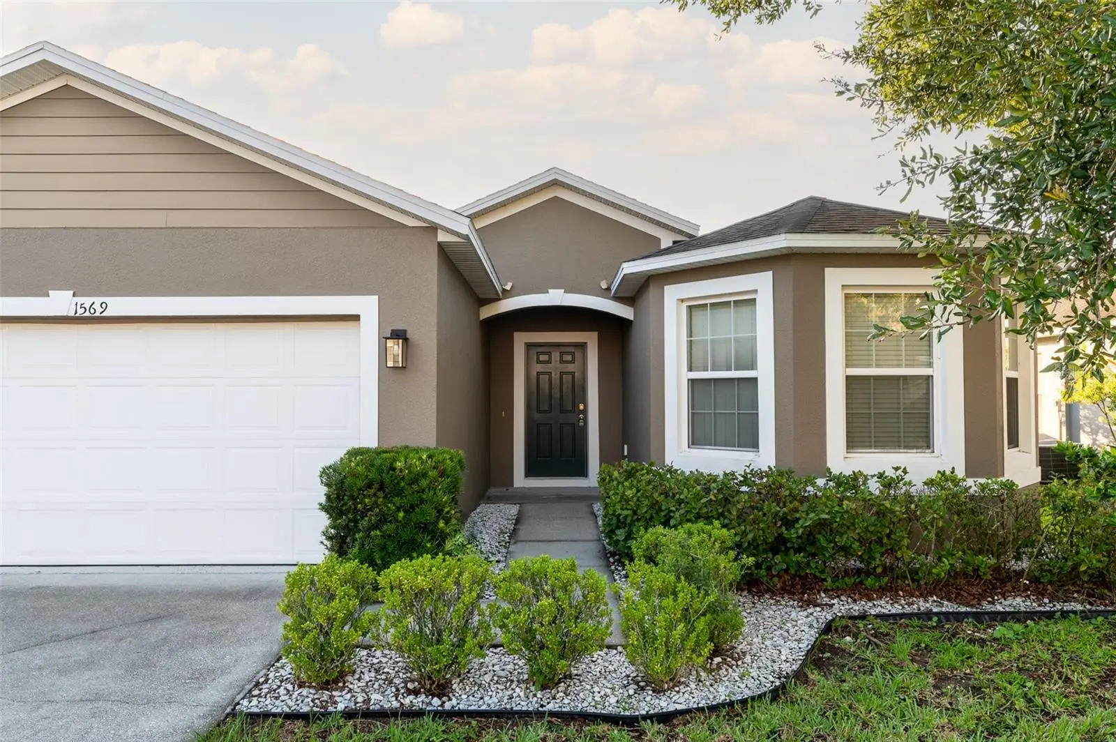 1569 Tamarind Road, FL