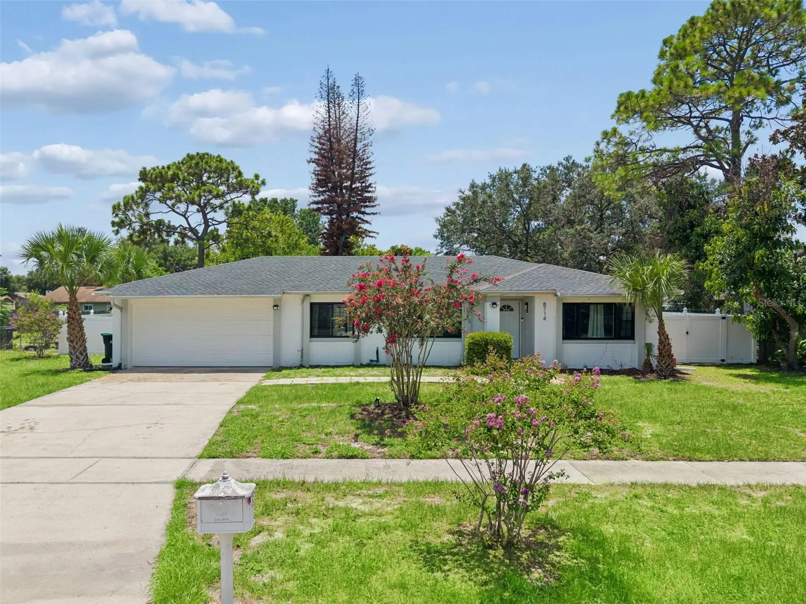 8714 Hill Pine Road, FL