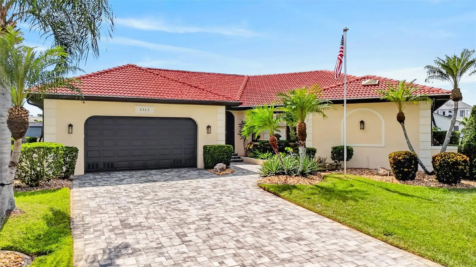 3323 Dominica Court, FL