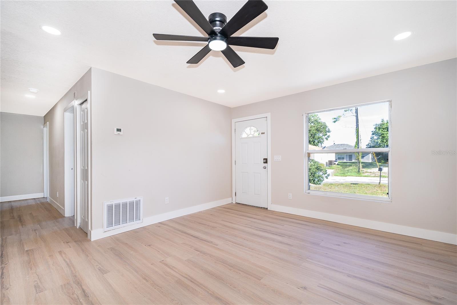 1033 Embrun Court, FL