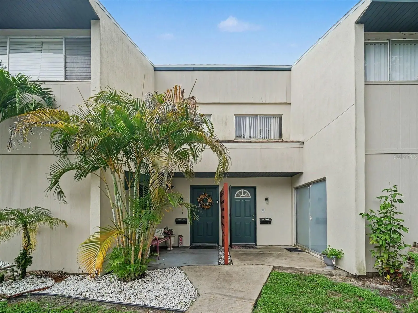 908 Byron Lane, FL