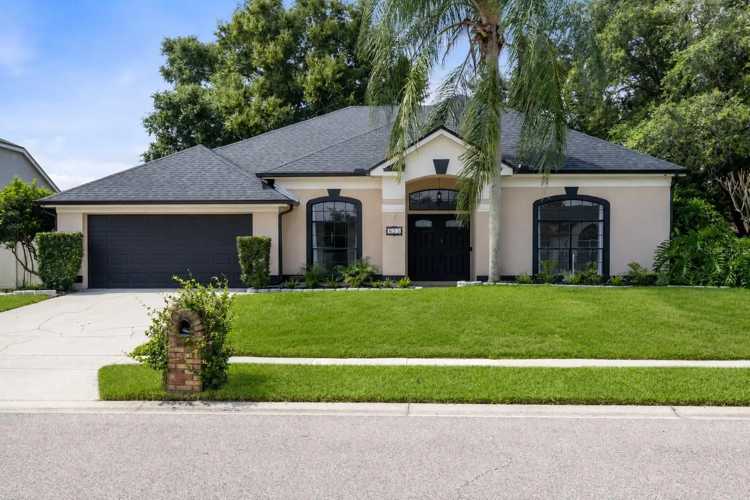 623 Yorkshire Drive, FL