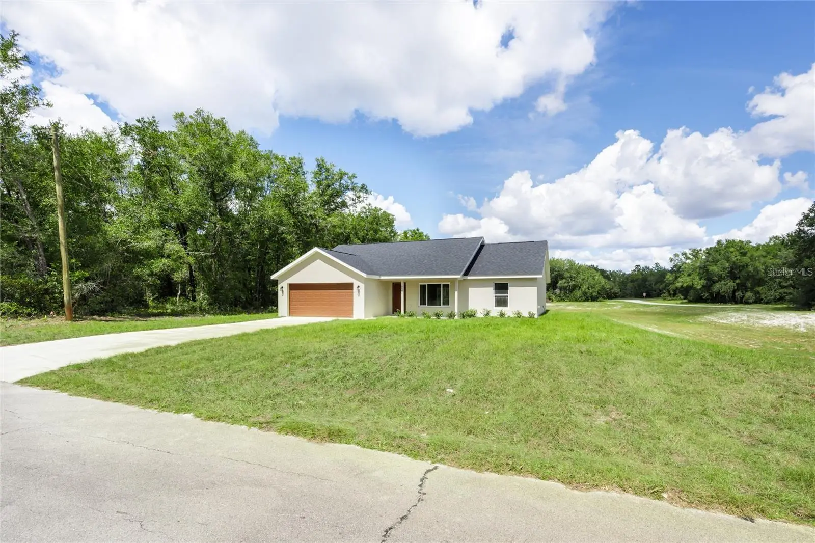 15241 Country Club Drive, FL