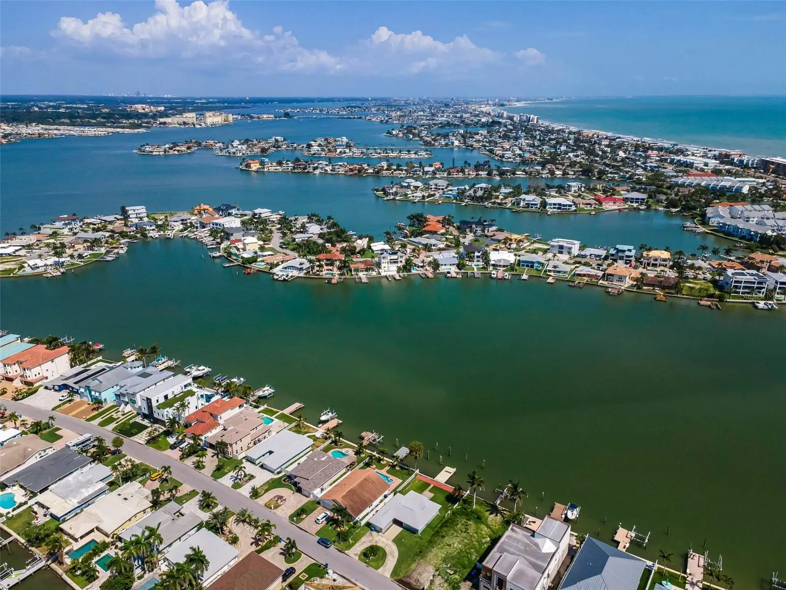 17043 Dolphin Drive, FL